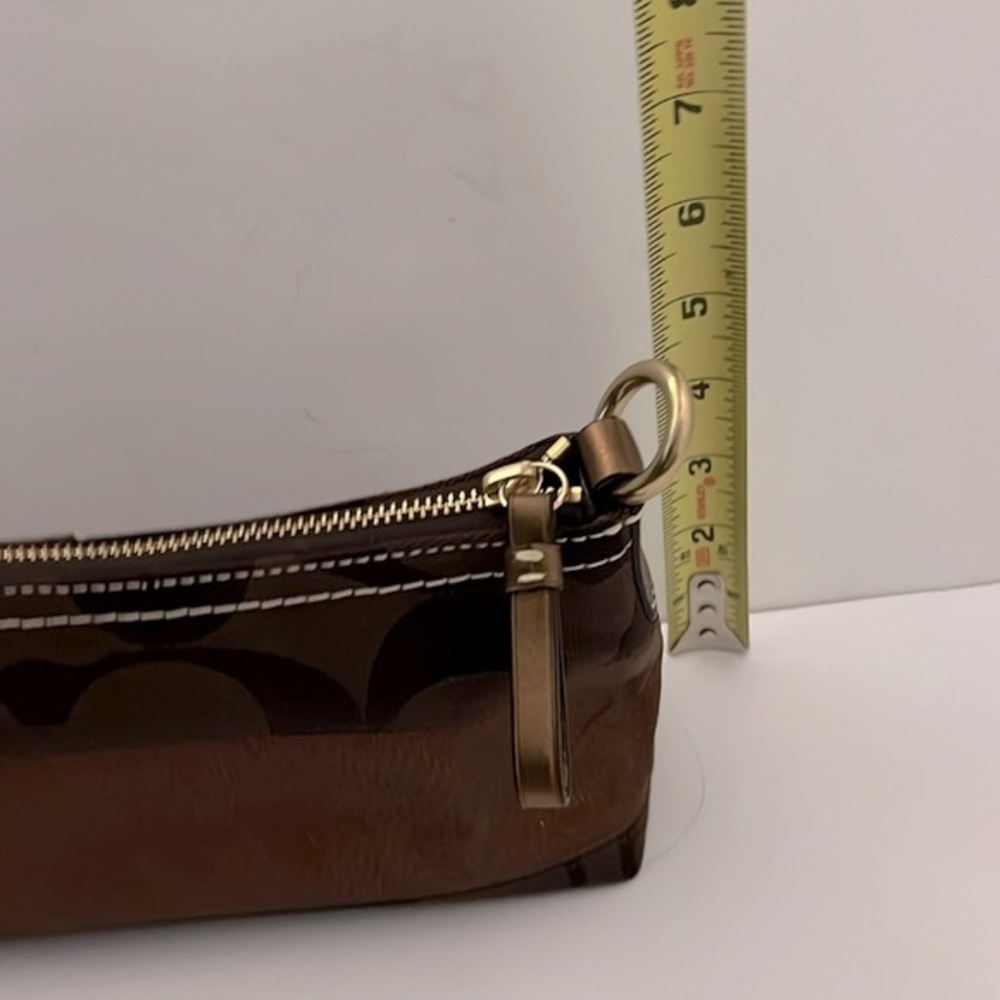 COACH SIGNATURE CLUTCH/SHOULDER BAG - Picture 9 of 13